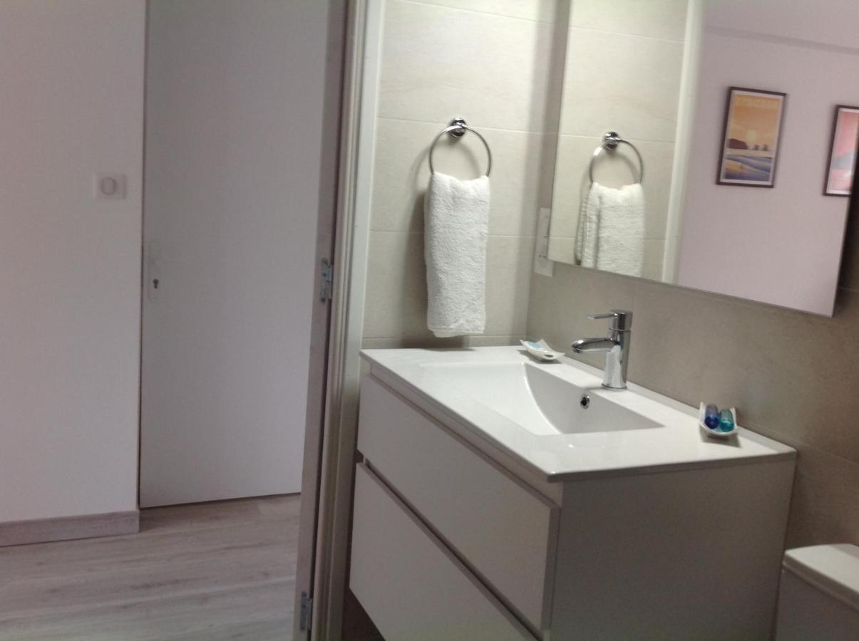 Chambre Double Avec Salle De Bain Privative 앙다이 외부 사진