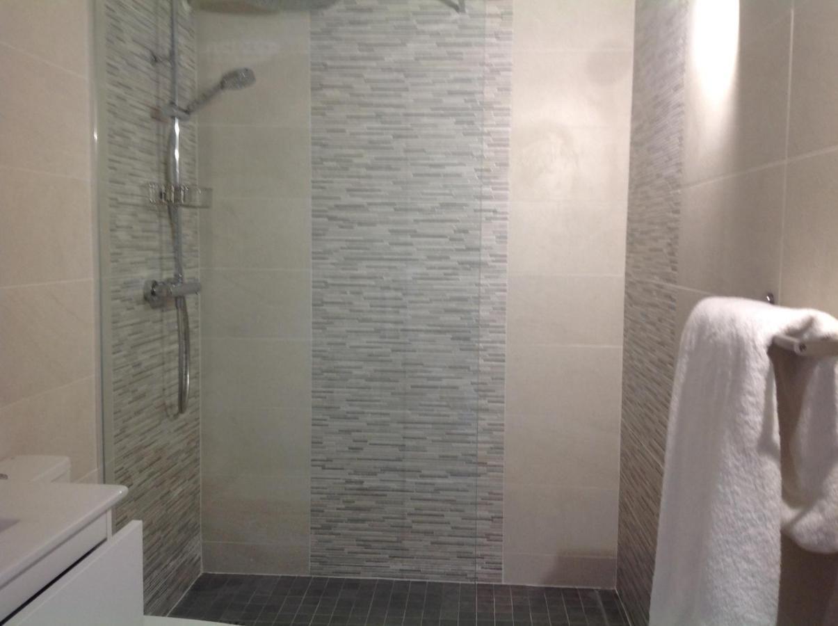Chambre Double Avec Salle De Bain Privative 앙다이 외부 사진